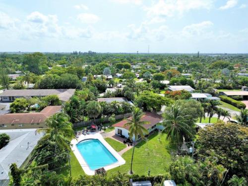Home Wpool By Pmi Unit 332 in Fort Lauderdale, USA