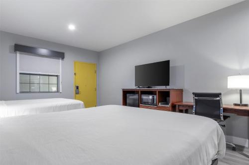 OYO Hotel McAlester Hwy 69 OK - image 5