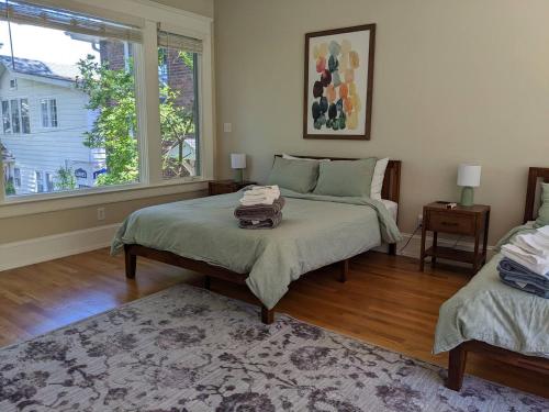 Luxurious 1br In Grand Old Home in Durham, USA