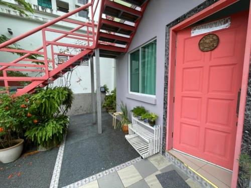 Rafiki Homestay Hibiscus 2R1BR in Lintas Jaya