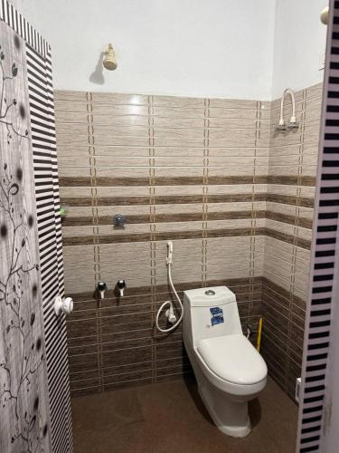 Casa Horizon I 3 BHK By The Forest - image 2