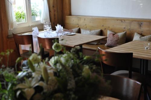 白十字旅館 (Auberge de la Croix Blanche) in 維拉雷普斯