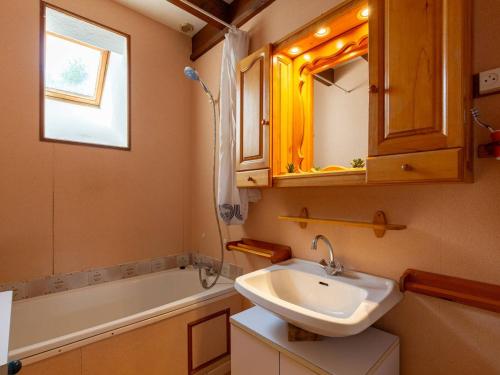Appartement 6 pers à Loudenvielle, proche téléphérique - FR-1-695-82 (Appartement 6 pers a Loudenvielle, proche telepherique - FR-1-695-82) in Ludenvjēla