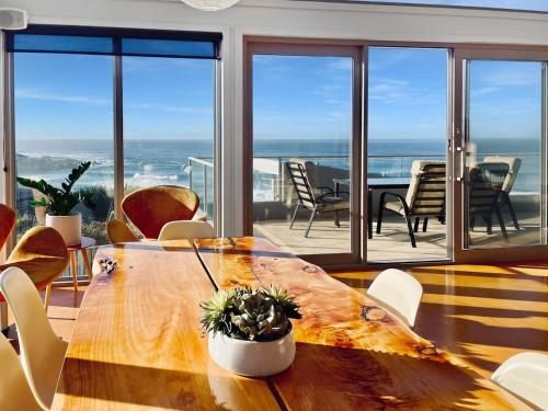 Eleven62 Bay Of Fires Beach House in The Gardens
