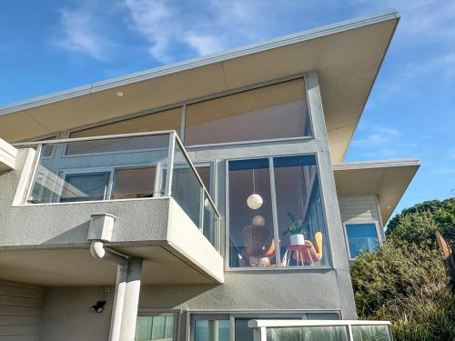 Eleven62 Bay Of Fires Beach House in The Gardens