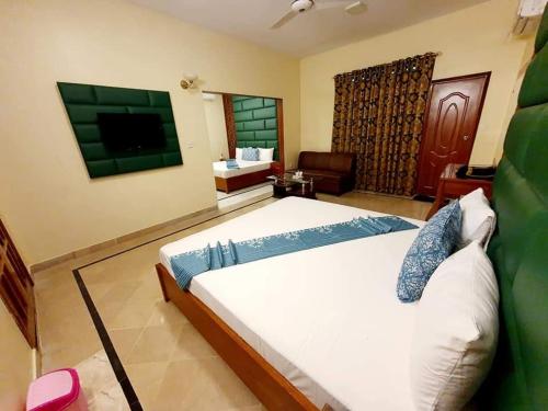 Imperial Guest House Karachi - image 2