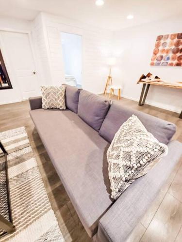 Relax & enjoy this Spacious Gem in easy location - main image