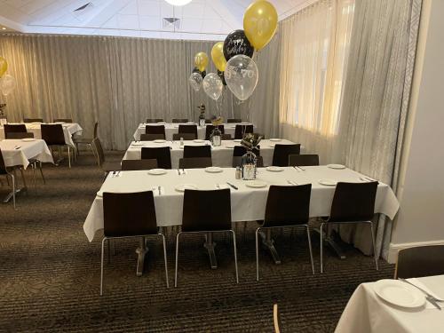 غرفة الاجتماعات/الاحتفالات, Crown Hotel Motel in جنوب سيدني الغربية