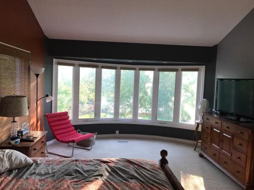 Beautiful Four Bedroom Lagoon City Waterfront Home in Lagoon City (ON)