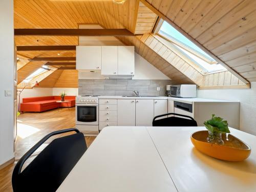 Scenic Escape - Stavanger Loft BnB 33 in Nylund