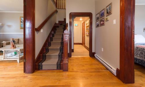 ทางเข้า, The Archie & Isidore Hotel in เชติแคมพ์ เอ็นเอส