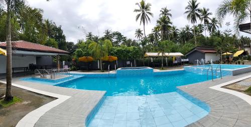 Surrounding environment, Malibhu View Resort in Lanuza