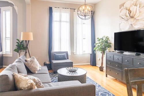Greely Gaslamp - Loft W Parking & 3 Beds #402 in San Diego, USA