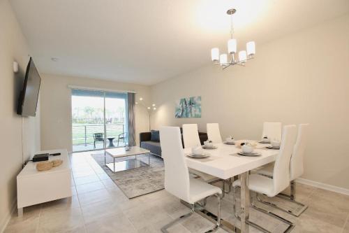 High end apartment in luxurious Storey Lake community Next to Disney! in Hunters Creek