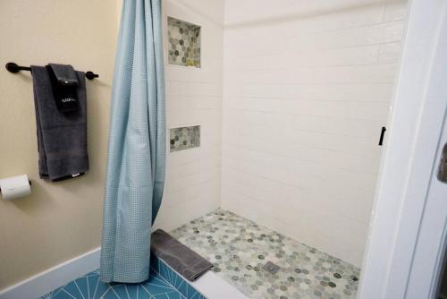 Pets Ok! Boho Bungalow 10mins 2 Beach Wpool Table in Palm Coast, USA