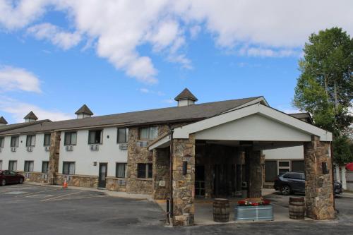 Econo Lodge Gunnison - image 14