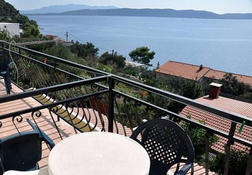 Apartments Marinovac in Živogošće