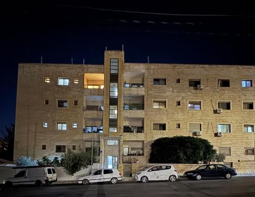 stay by university of Jordan in Yajouz