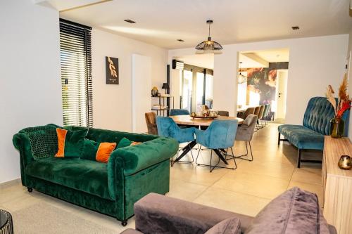 Vacation home with wellness Tvlyt gîte à louer Ellicht