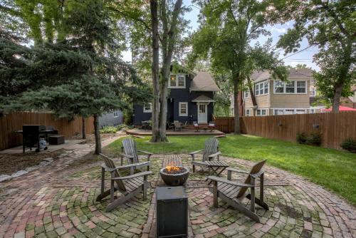 Hot Tub Midtown Omaha Fire Pit Close To Zoo thumb 4