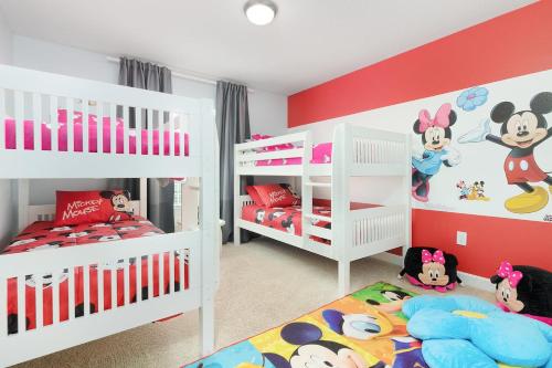 Storey Lake Home W Pool Near Disney Waterpar in Kissimmee, USA