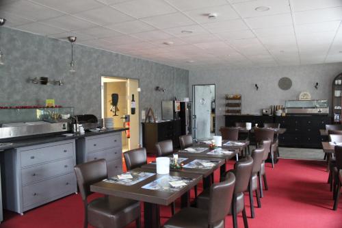 Hotel Christinenhof garni - Bed & Breakfast in 加德布施