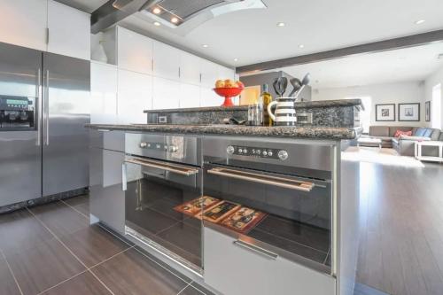 Large eclectic 1 BR above restaurant 15min to PDX - image 7