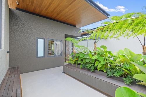 Balcony/terrace, Dago Escape Villa by Kozystay - Bandung in Dago Atas
