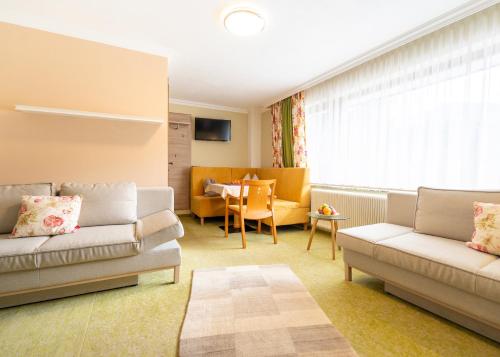 Chalet Ferienhaus Hubertus - image 7