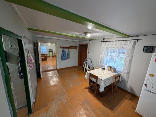 Country peace in a 100 year old house in Karsava