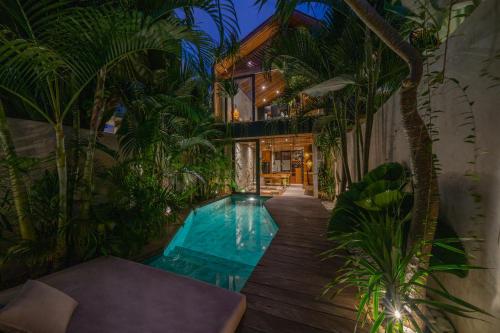 Villa Solani - Tranquil 1BR Sanctuary in Prime Pererenan! - image 3