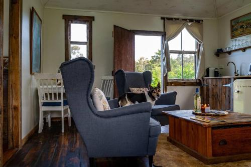 Scribbly Gum Cottage -Rustic Picturesque Romantic in Kangaroo Valley
