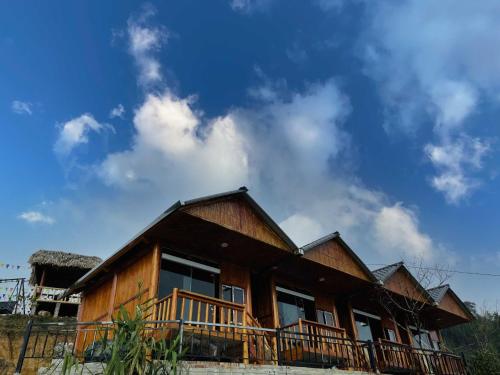 Chân Mây Homestay Chiêu Lầu Thi - 숙소 외관