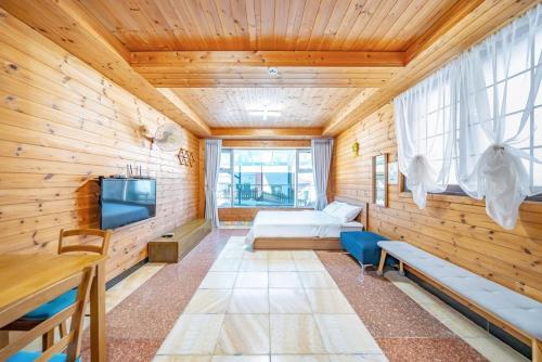 1 double bed