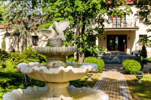 . Park Rekreacyjno-Biznesowy Las Woda