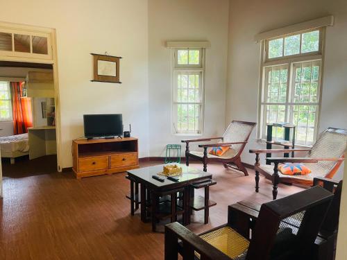 Herondale Estate Bunglow in ناوالابيتيا