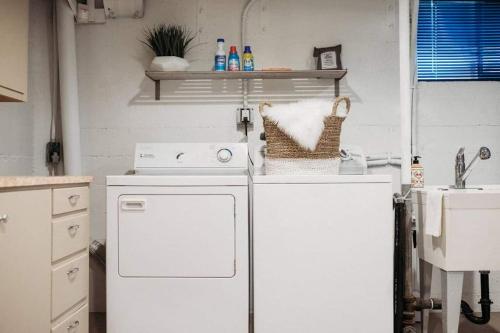 Style Meets Comfort in Beautiful Design - image 12