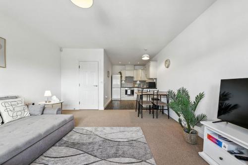 Two Bedroom Flat by Brookland Stays Serviced Accommodation Short Lets Leeds with Free WiFi, Leeds (Foto 9)