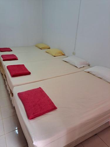 Kohchang Honeymoon Beach Resort