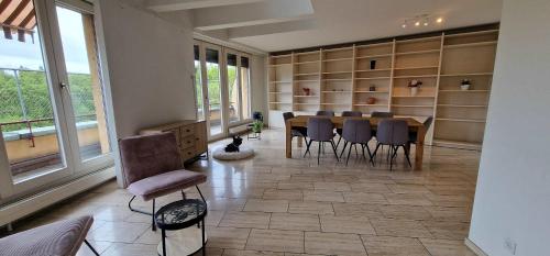 Penthouse with jacuzzi, sauna and rooftop, Curych (fotografie 2)