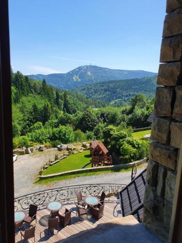 Krupówka Mountain Resort Szczyrk - Widokowy hotel z basenami & wellness