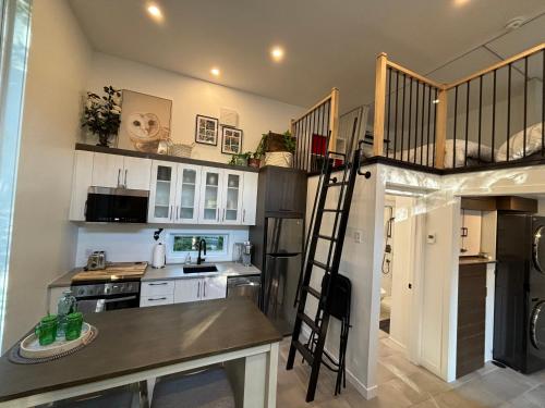 Spa - Chalet Sur Les Sentiers du Pic-Bois in เธทฟอร์ด มีเน (ควิเบก)