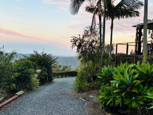 The Hillside Retreat 5