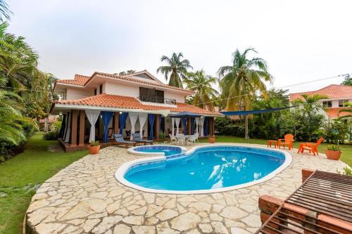 Villa at Metro Country Club with Private Pool – khách sạn tại Trung tâm Thị trấn Juan Dolio