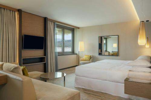 2 twin beds