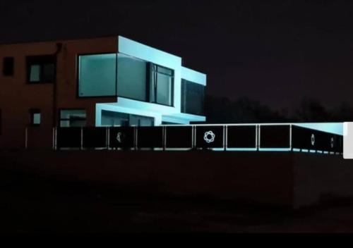 Melanie in วาลิซา