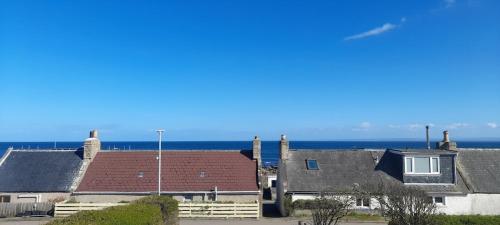 Sunnyside Cottage 2 Bedrooms 1 Bathroom 1 WC 2 Pets Welcome in Hilton Of Cadboll