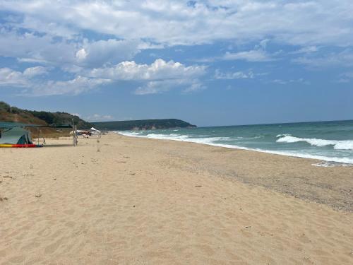 附近景點, Палатка на Кара Дере in 比亞拉