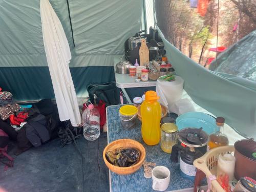 設施, Палатка на Кара Дере in 比亞拉