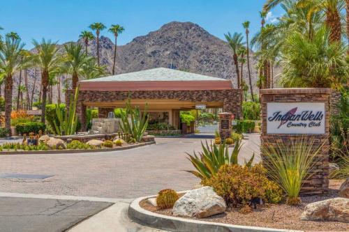 Tranquil & spacious, newly updated, great location in Indian Wells